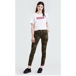 Levi's 711 Skinny Ankle Jeans in Camo Print 31